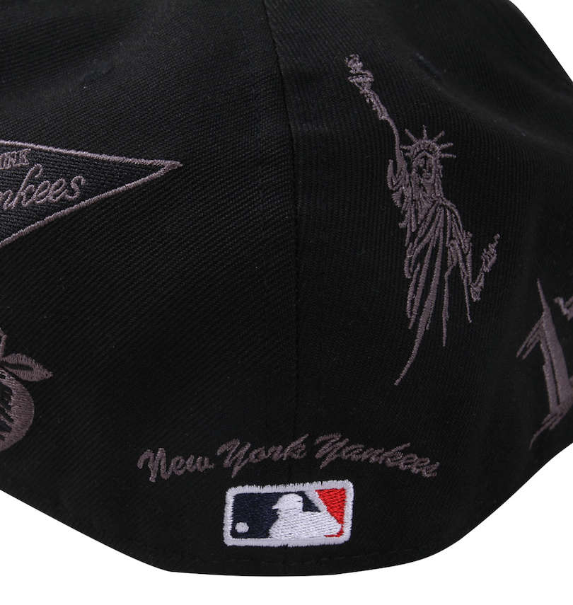 大きいサイズ メンズ NEW ERA (ニューエラ) 59FIFTY®ニューヨーク・ヤンキースNew York Yankees Alloverキャップ バック刺繍