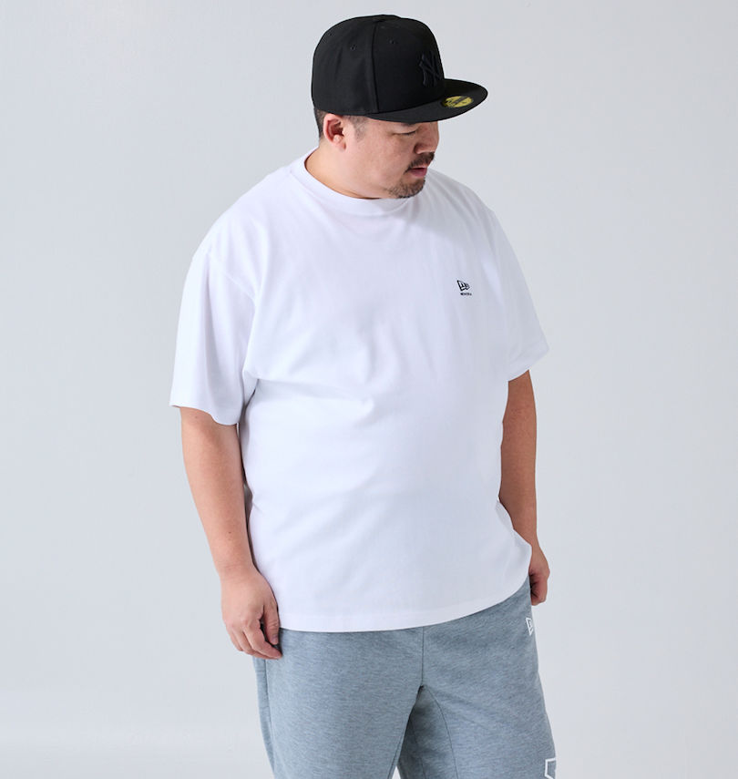 大きいサイズ メンズ NEW ERA (ニューエラ) フラッグ&ワードマーク半袖Tシャツ 