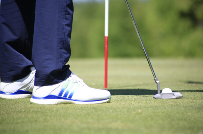 ゴルフのOK靴とNG靴 正しいゴルフシューズの選び方とマナー