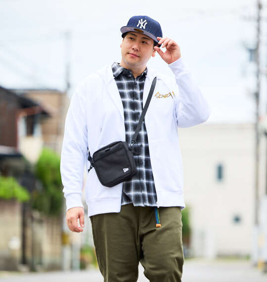 モデルちった SEVEN2 裏毛フルジップパーカーを使った3Lサイズのコーディネート