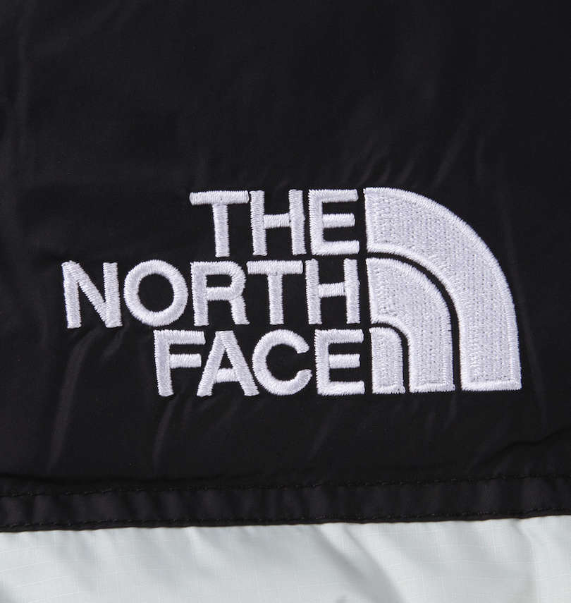 大きいサイズ メンズ THE NORTH FACE (ザ・ノース・フェイス) Nuptse ダウンジャケット
                        刺繍拡大