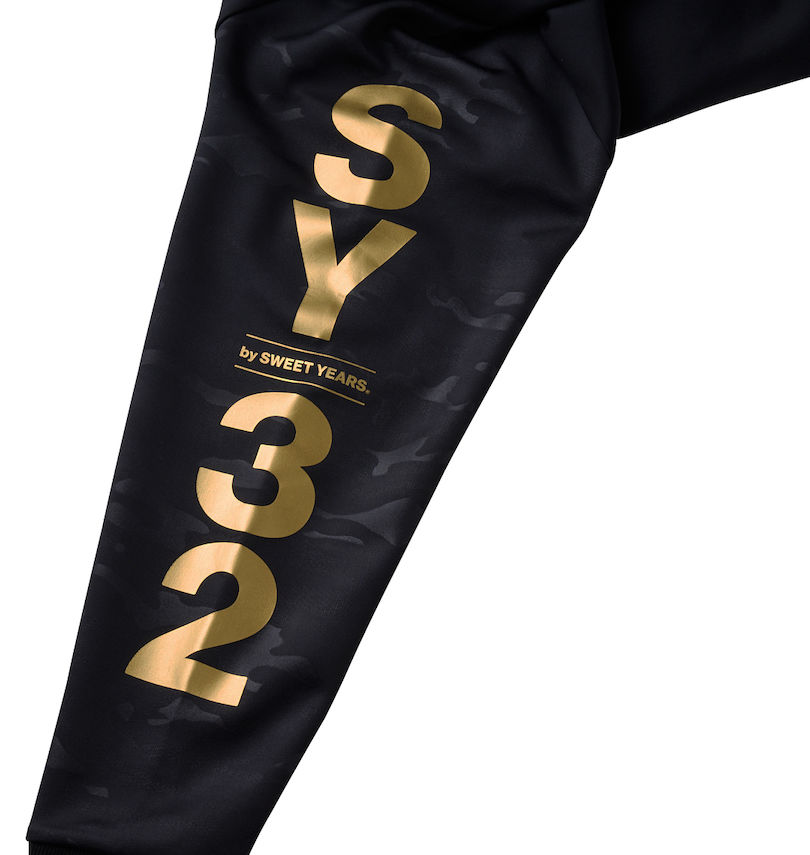 大きいサイズ メンズ SY32 by SWEET YEARS (エスワイサーティトゥバイスィートイヤーズ) ダブルニットエンボスカモシールドロゴフルジップパーカー
                        袖プリント