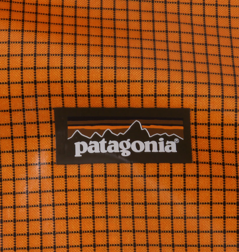 大きいサイズ メンズ PATAGONIA (パタゴニア) レインジャケット
                        胸プリント