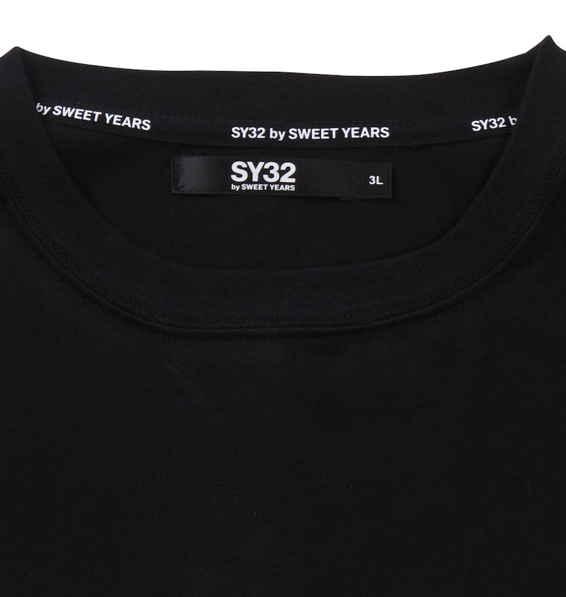 大きいサイズ メンズ SY32 by SWEET YEARS (エスワイサーティトゥバイスィートイヤーズ) エクストリームロゴ半袖Tシャツ
                        襟裏消臭テープ