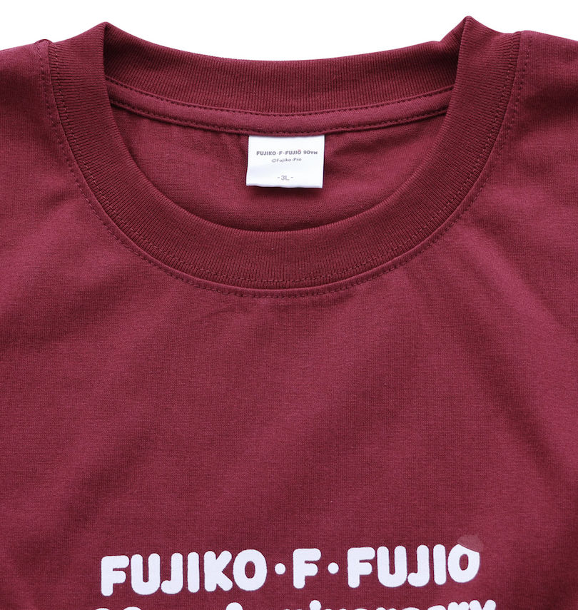 大きいサイズ メンズ FUJIKO・F・FUJIO 90TH Anniversary (フジコ・エフ・フジオ ナインティス アニバーサリー) F90フロントプリント半袖Tシャツ
                        