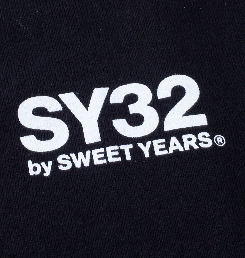 大きいサイズ メンズ SY32 by SWEET YEARS (エスワイサーティトゥバイスィートイヤーズ) バックスラッシュビッグロゴ半袖Tシャツ
                        胸プリント